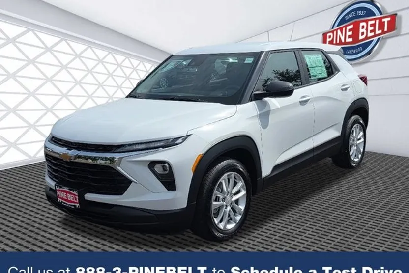 2026 Chevrolet Trailblazer LS photo 1
