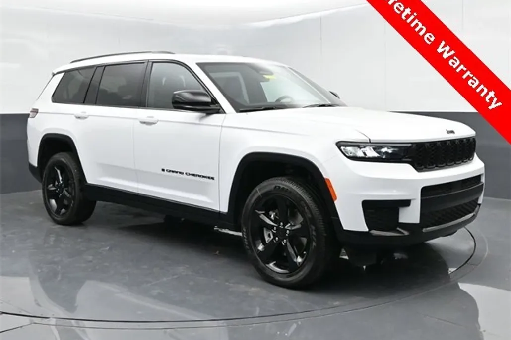 2025 Jeep Grand Cherokee Altitude X photo 1