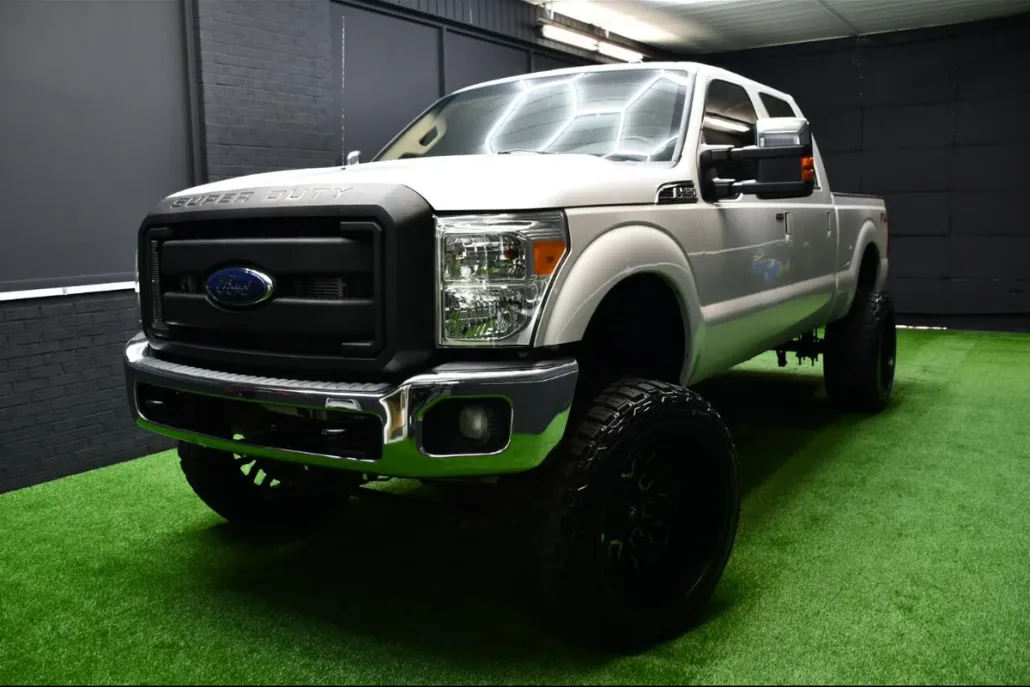 2015 Ford F-250 Lariat photo 1