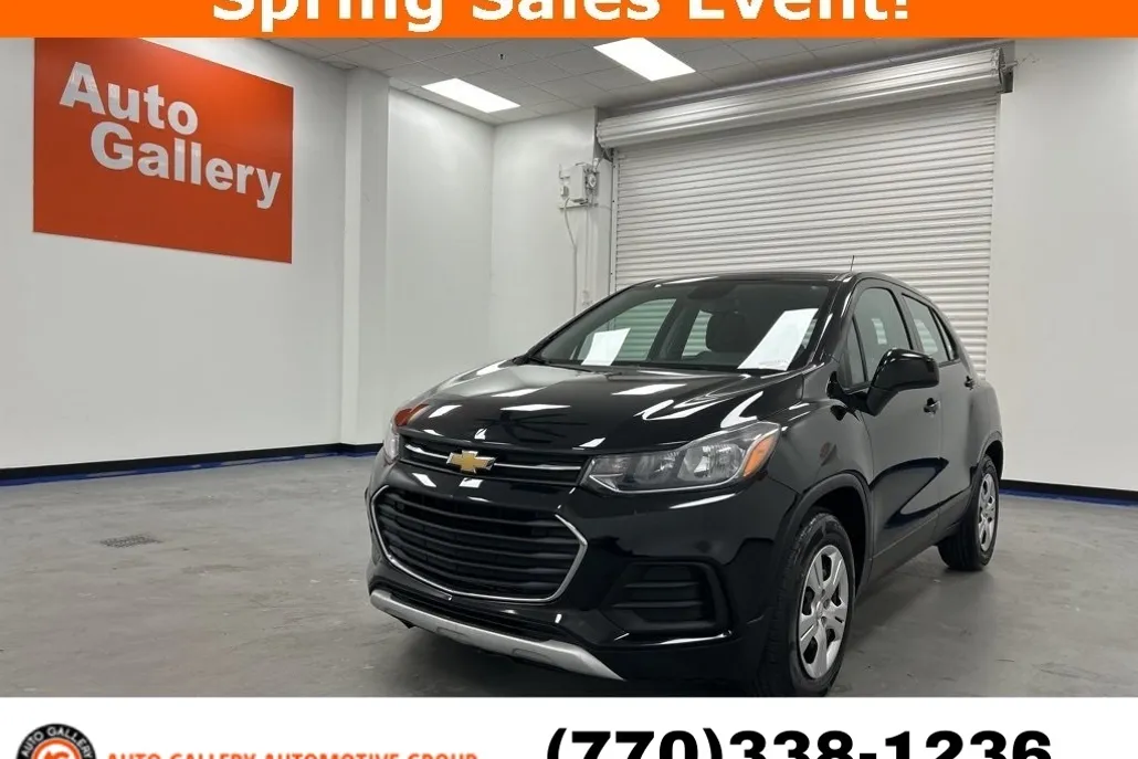 2018 Chevrolet Trax LS photo 1