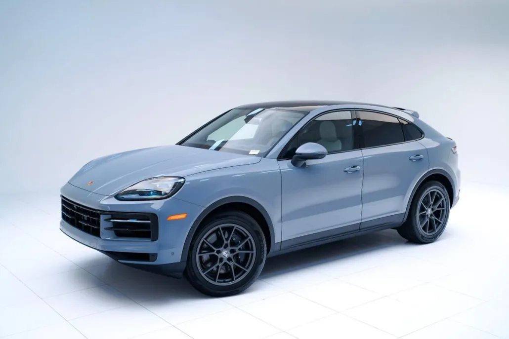 2025 Porsche Cayenne photo 1