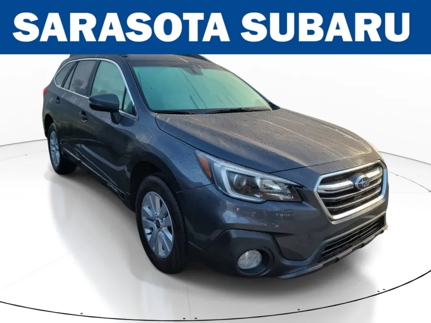 2019 Subaru Outback 2.5i Premium photo 1
