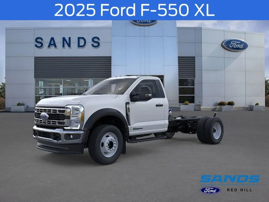 2025 Ford F-550 XL photo 1