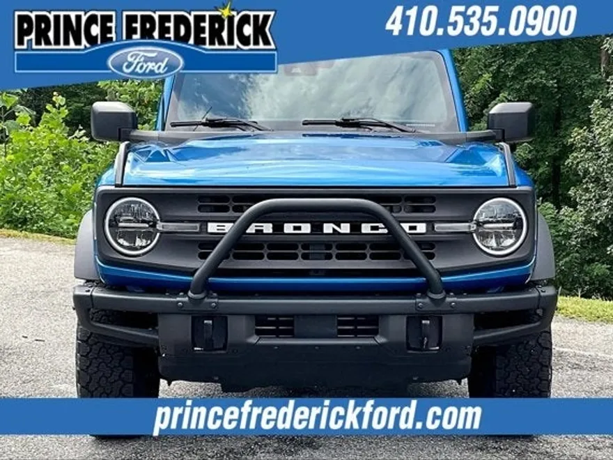 2022 Ford Bronco Black Diamond photo 1