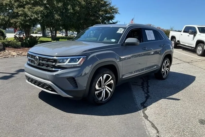 2022 Volkswagen Atlas Cross Sport SEL photo 1