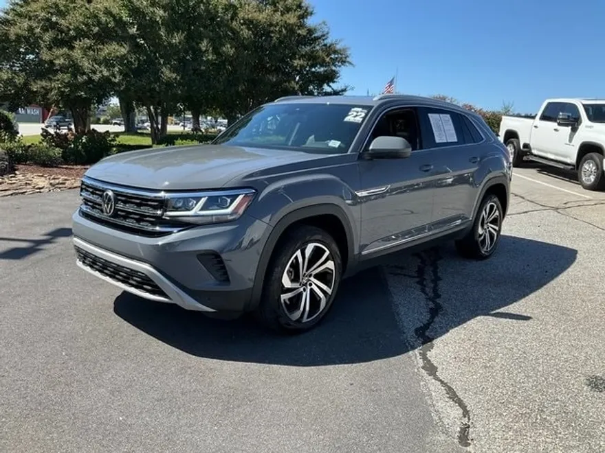 2022 Volkswagen Atlas Cross Sport SEL photo 1