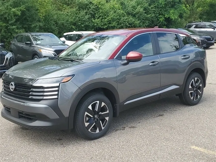 2025 Nissan Kicks SV photo 1