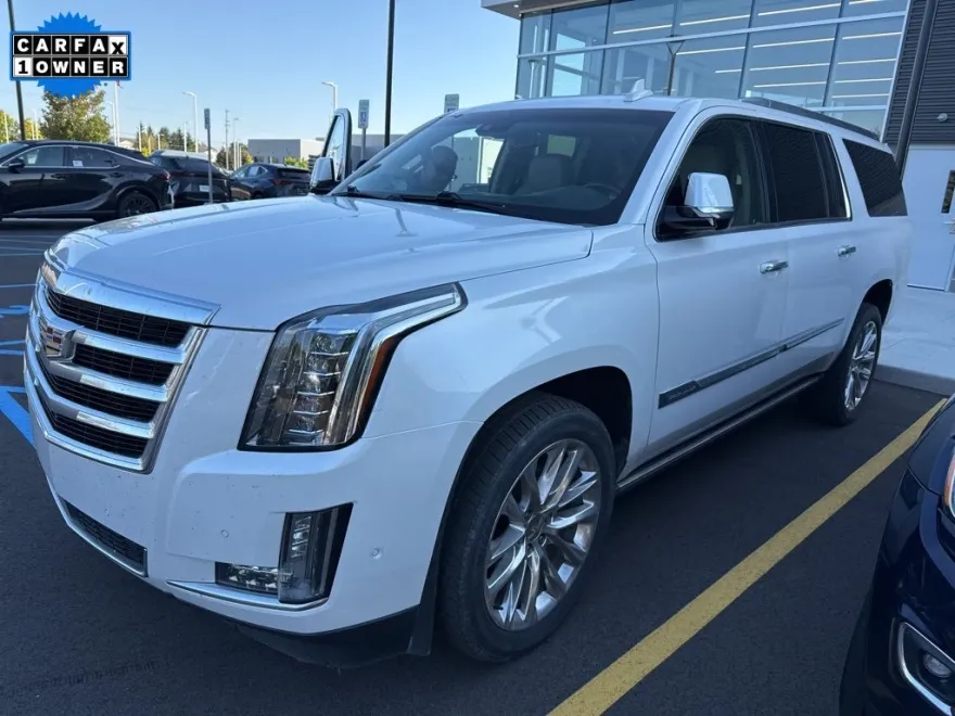 2019 Cadillac Escalade ESV Premium Luxury photo 1