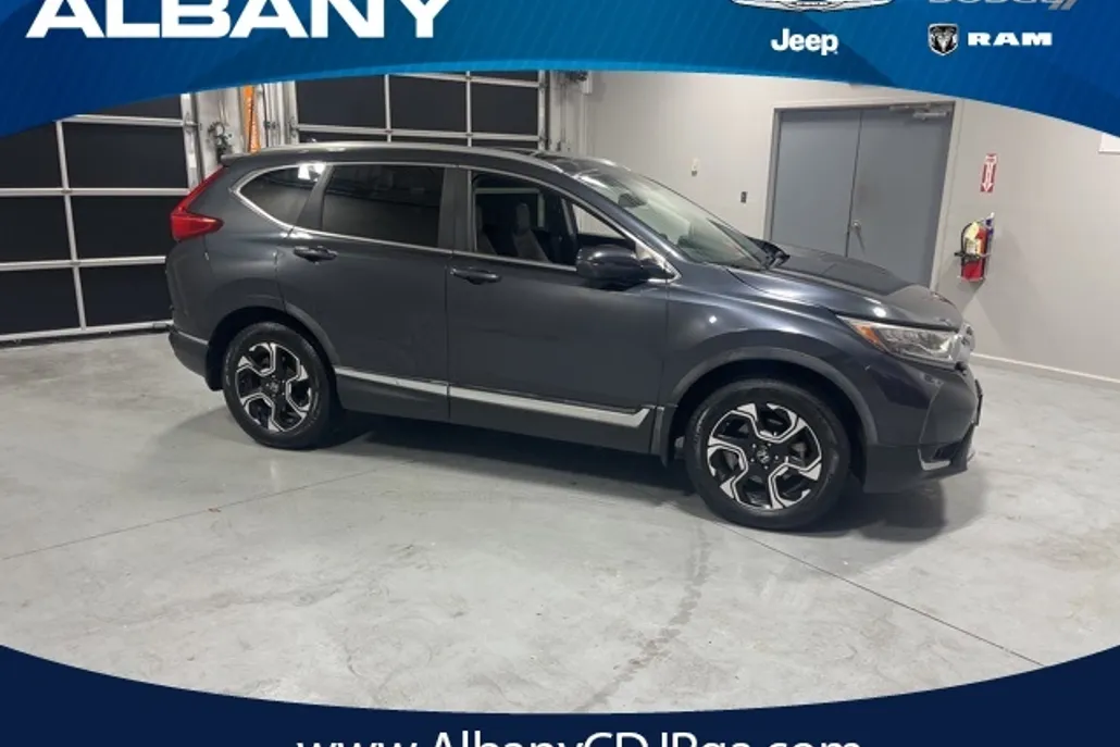 2017 Honda CR-V Touring photo 1