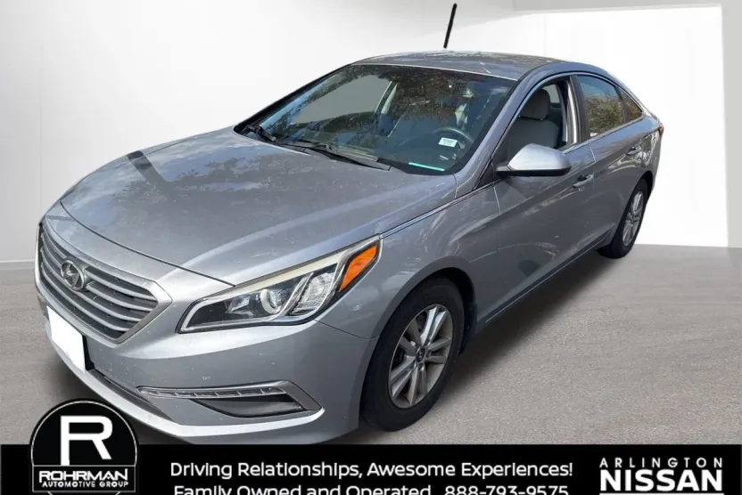 2015 Hyundai Sonata SE photo 1