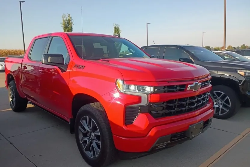 2023 Chevrolet Silverado 1500 RST photo 1