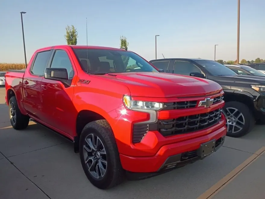 2023 Chevrolet Silverado 1500 RST photo 1