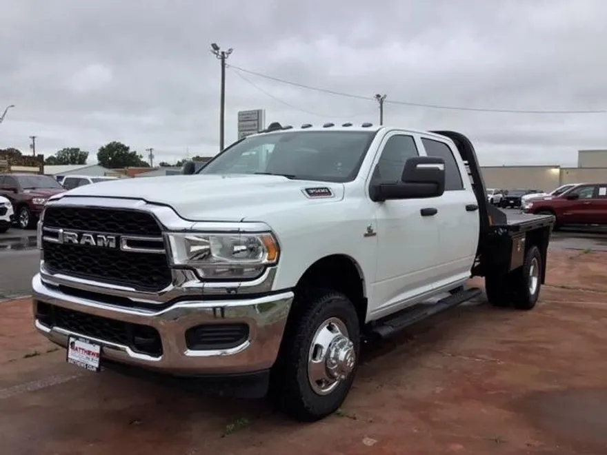 2024 Ram 3500 Tradesman photo 1