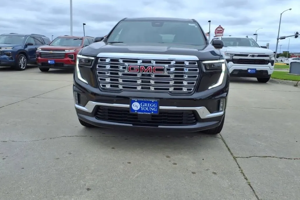2025 Gmc Acadia Denali photo 1