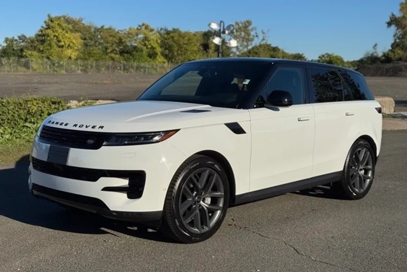 2024 Land Rover Range Rover Sport SE photo 1