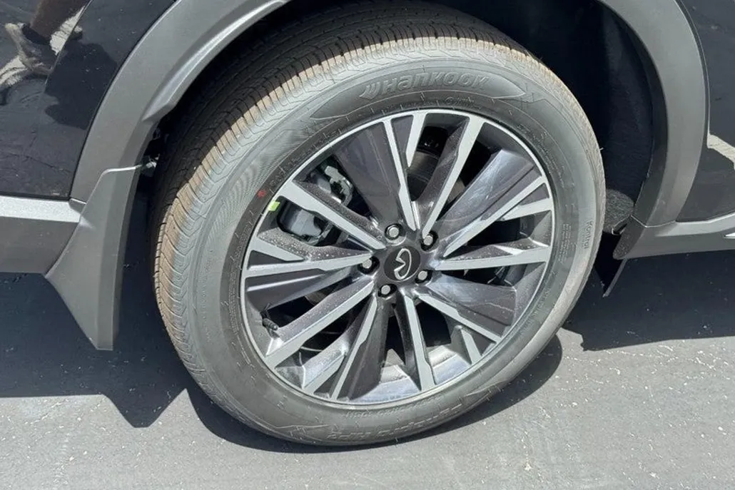 2026 Infiniti QX60 Luxe AWD photo 1