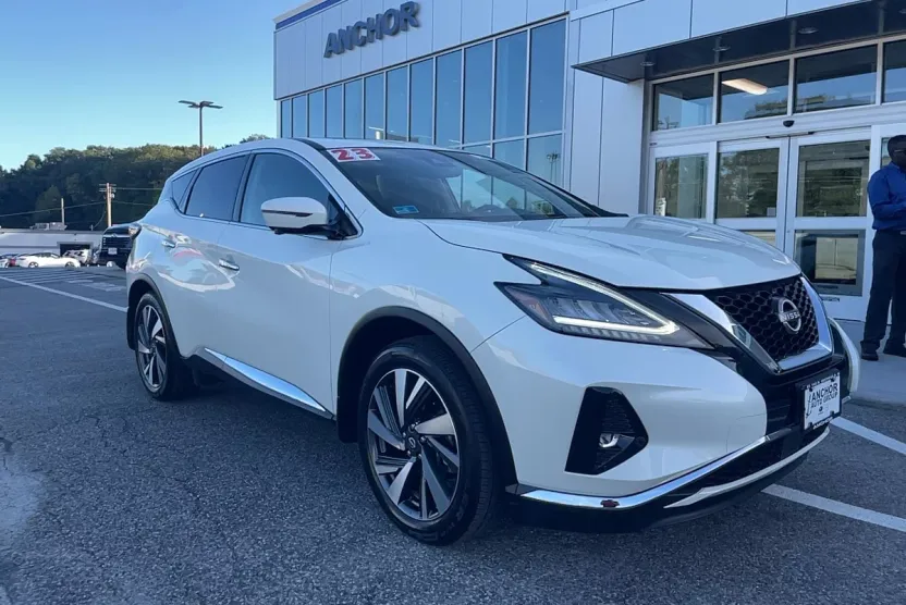 2023 Nissan Murano SL photo 1