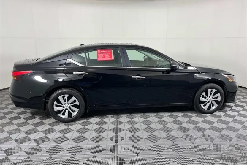 2025 Nissan Altima 2.5 S photo 1
