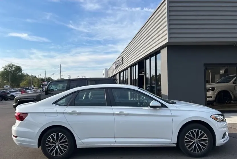 2021 Volkswagen Jetta S photo 1