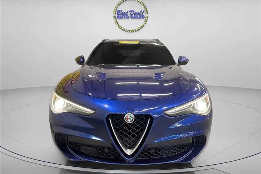 2018 Alfa Romeo Stelvio Quadrifoglio photo 1