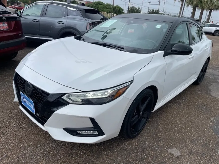 2023 Nissan Sentra SR photo 1