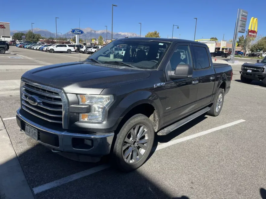 2015 Ford F-150 XLT photo 1