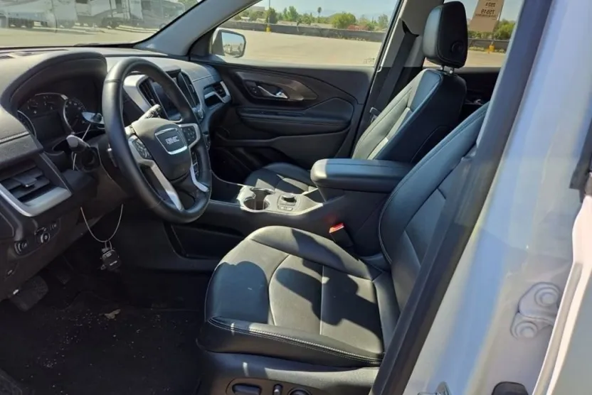 2024 Gmc Terrain SLT photo 1
