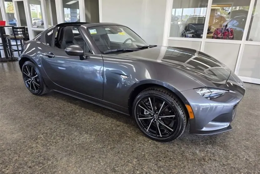 2025 Mazda MX-5 Miata Miata RF Grand Touring photo 1