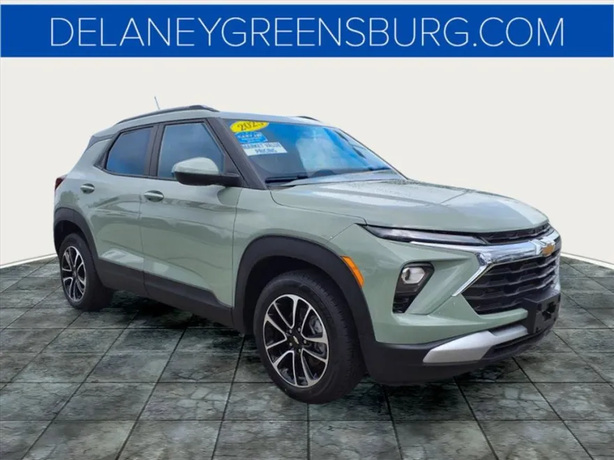 2025 Chevrolet Trailblazer LT photo 1