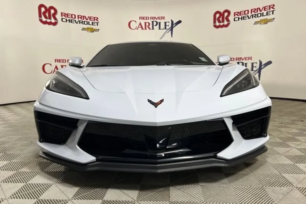 2024 Chevrolet Corvette Stingray 1LT photo 1