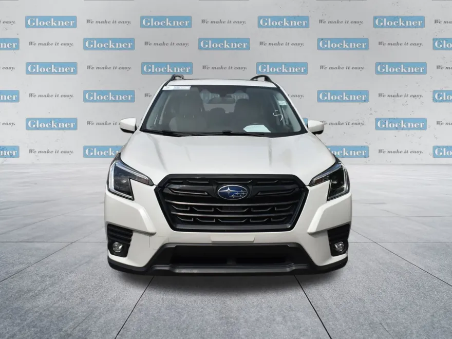2024 Subaru Forester Premium photo 1