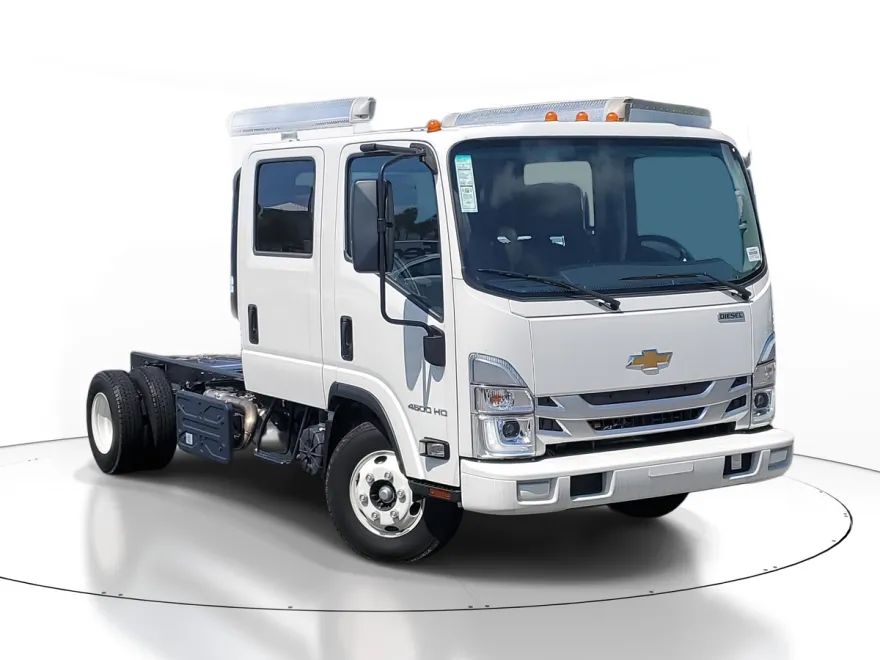 2024 Chevrolet Silverado 4500HD Base photo 1