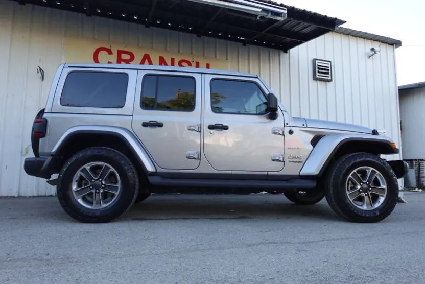 2020 Jeep Wrangler Unlimited Sahara photo 1