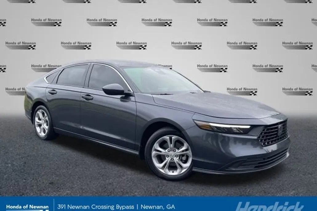 2023 Honda Accord LX photo 1