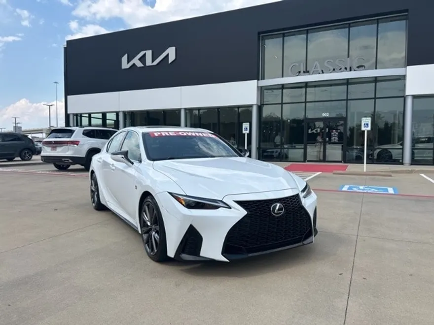 2024 Lexus IS 350 F SPORT photo 1