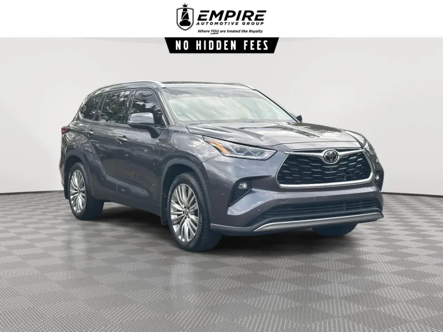 2022 Toyota Highlander Platinum photo 1