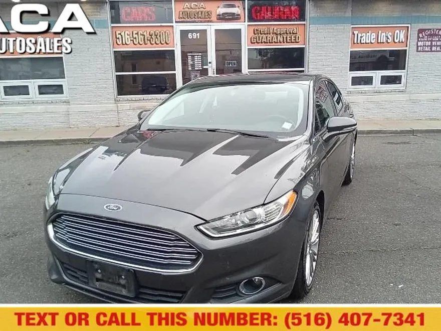 2016 Ford Fusion SE photo 1