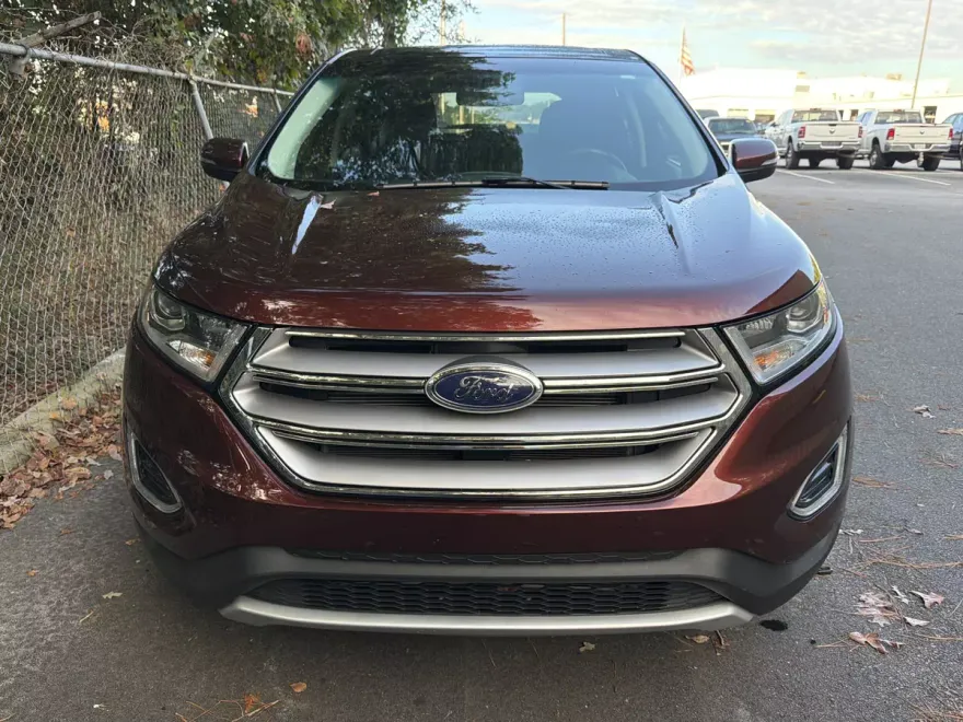2015 Ford Edge Titanium photo 1