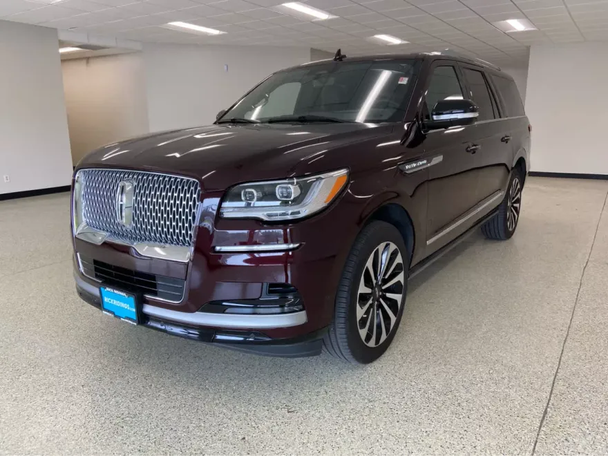 2024 Lincoln Navigator L Reserve photo 1
