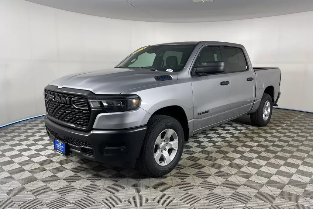 2025 Ram 1500 Tradesman photo 1