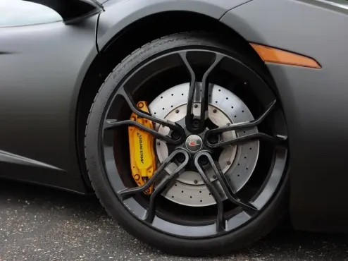 2013 Mclaren MP4-12C photo 4