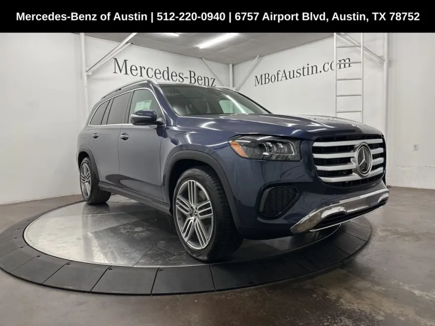 2025 Mercedes Benz GLS 450 4MATIC photo 1