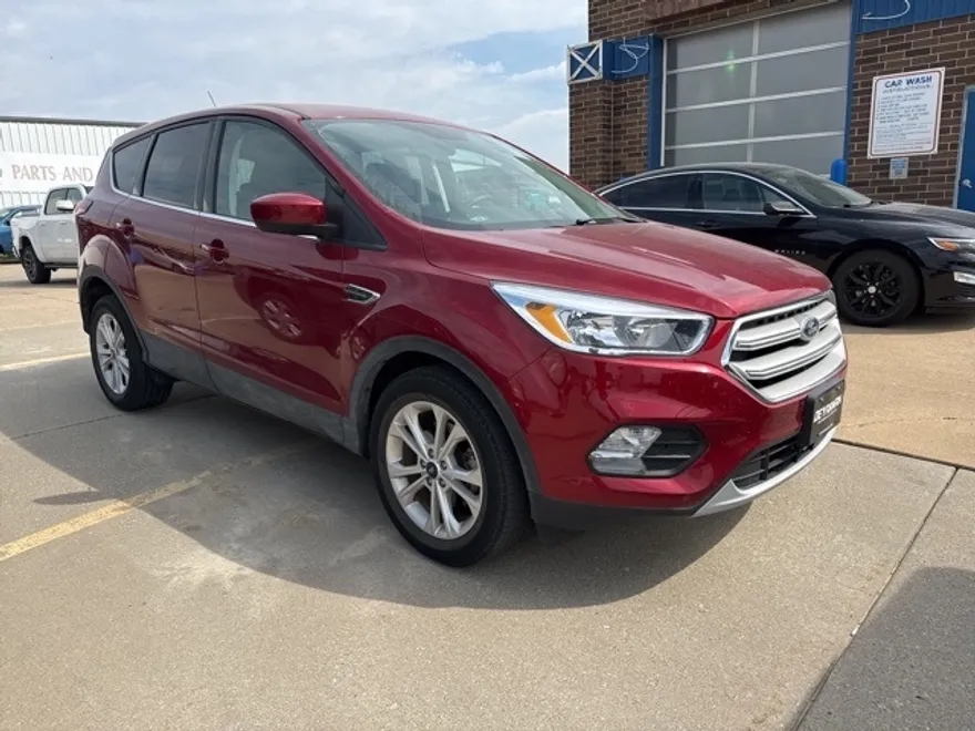 2019 Ford Escape SE photo 1