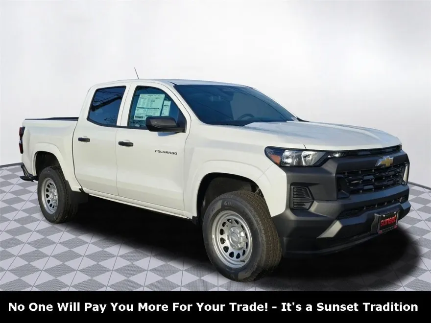 2024 Chevrolet Colorado photo 1