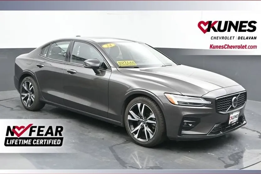 2024 Volvo S60 B5 Core photo 1
