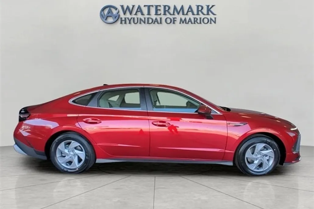 2025 Hyundai Sonata SE photo 1