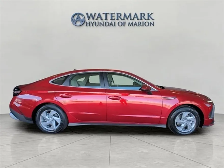 2025 Hyundai Sonata SE photo 1