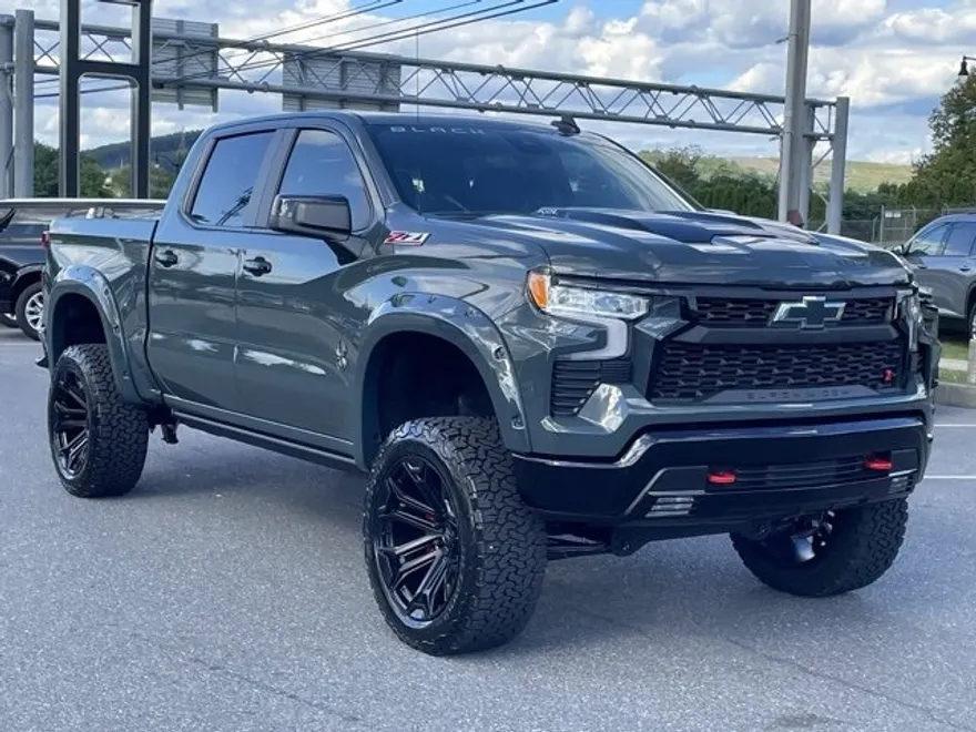 2025 Chevrolet Silverado 1500 LT Trail Boss photo 1