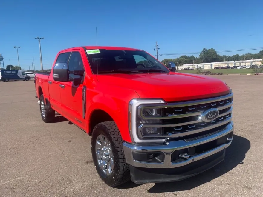 2023 Ford F-350 photo 1