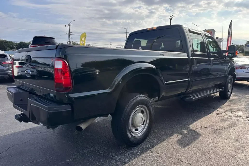 2015 Ford F-350 Platinum photo 1